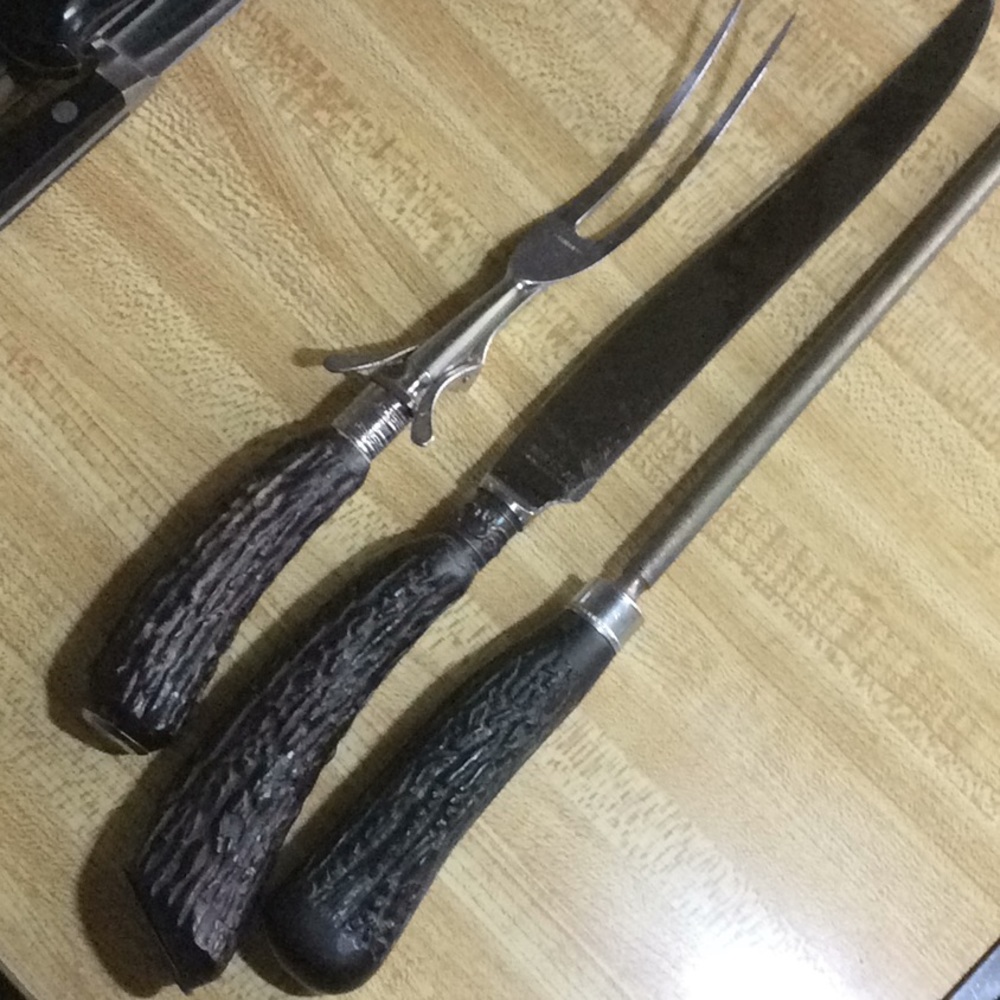 Carving set: